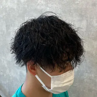 カラー メンズ メンズ専門/パーマ 束間ショートのヘアスタイル