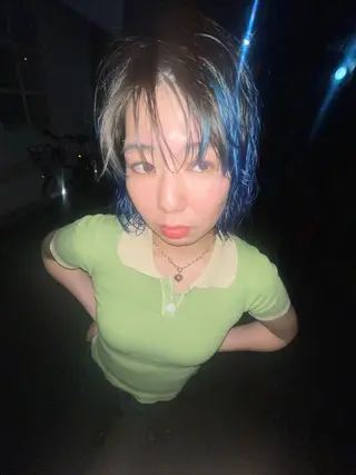 ミディアム カラー スパイラルパーマ 🌐hina⭐️のヘアスタイル