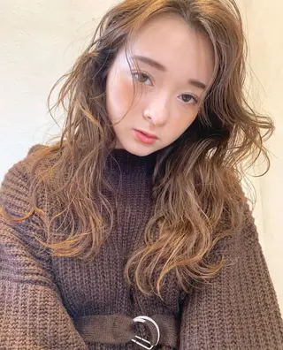 セミロング K NATSUMIのヘアスタイル