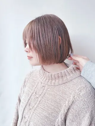 ミディアム とうい/パーマボブ/ くせ毛/丸みボブのヘアスタイル