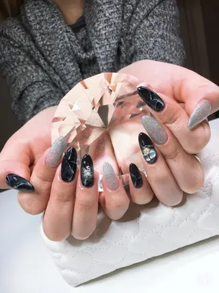 ネイル yuni所属・Nail salon yuriのネイルデザイン