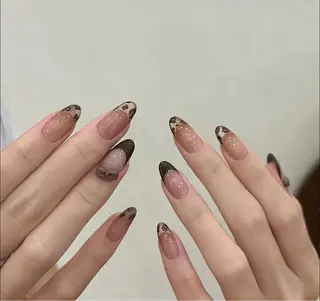 ネイル T. Leeのネイルデザイン