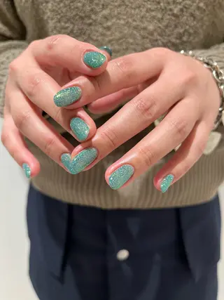 ネイル mano+所属・砂田 はるかのネイルデザイン