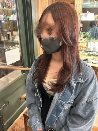 ミディアム 近藤 莉々香のヘアスタイル