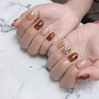 ミディアム ネイル 石原 夕華のネイルデザイン