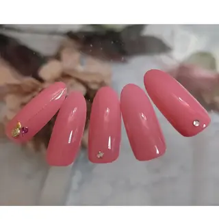 ネイル ラヴィアン ローズのネイルデザイン