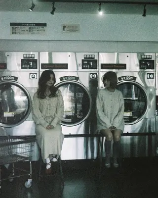 ミディアム カラー パーマ ヘアアレンジ メンズ キッズ ネイル マツエク・マツパ 🫧垢抜けヘア🫧 SHIORIのヘアスタイル