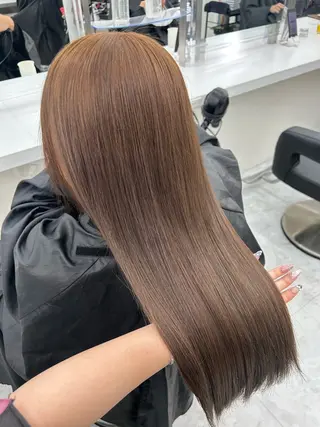 カラー niina🖤 寒色×レイヤーのヘアスタイル