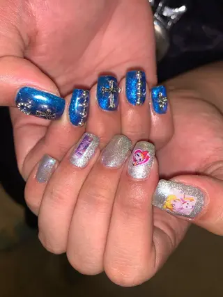 ネイル NES NAIL所属・さゆり￤推しキャラ ￤ロングネイル🩷のネイルデザイン