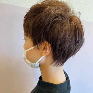 ショート カラー 個性派/ハイトーン ✨✨　稲吉菜々美のヘアスタイル