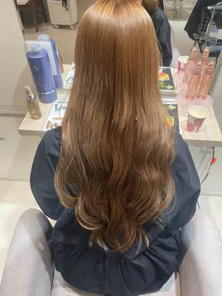 カラー CreBiA ten_【クレビアテン】所属・crebia 漢人 美海／レイヤーカットのヘアスタイル