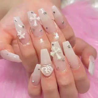 ネイル Nail&eye Belire 新宿のネイルデザイン