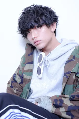 ミディアム パーマ サトウ レンマのヘアスタイル