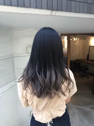 カラー FUJINO RYOのヘアスタイル