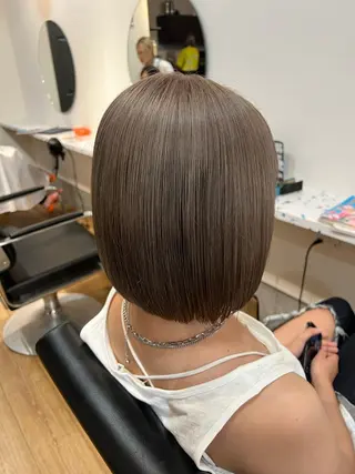 カラー イシイ ハルナ 🤍のヘアスタイル