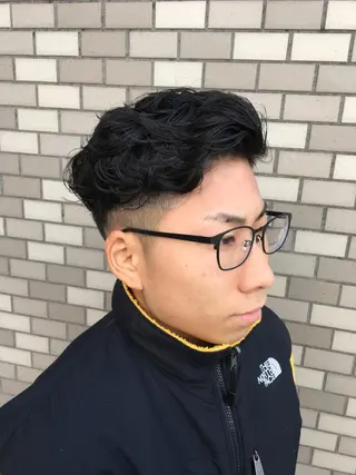 ショート パーマ ヘアアレンジ メンズ 🧶ブリーチカラー TERU🧶のヘアスタイル