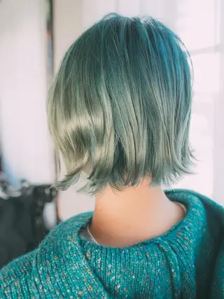 カラー ANDIAMO ROCCOのヘアスタイル