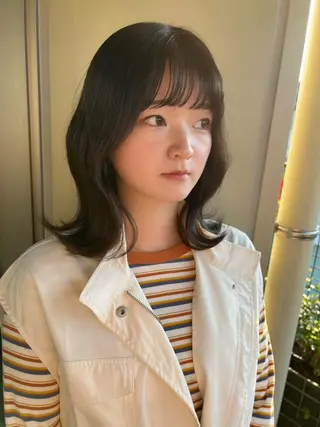 ミディアム カラー 韓国🇰🇷レイヤー 映える顔周り🩷のヘアスタイル