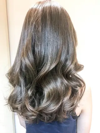 ロング カラー トップスタイリスト 💙藤原 純のヘアスタイル
