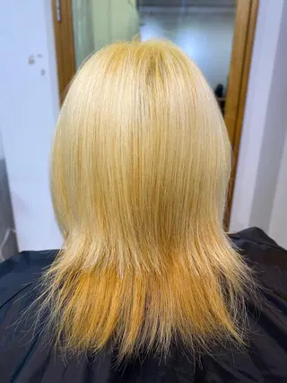 ミディアム カラー CRADLE Takeuchiのヘアスタイル