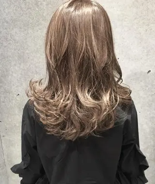セミロング カラー 井坂 和博のヘアスタイル