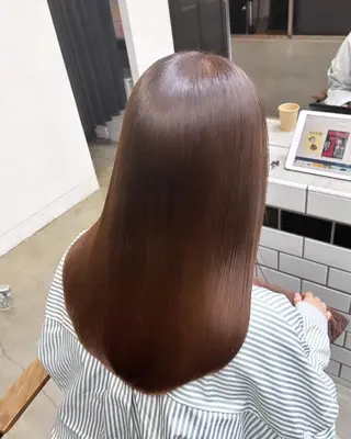 ロング カラー zina渋谷所属・韓国レイヤー顔周り カット髪質改善しゅんのヘアスタイル
