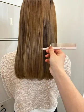 ロング 永田 彩華のヘアスタイル