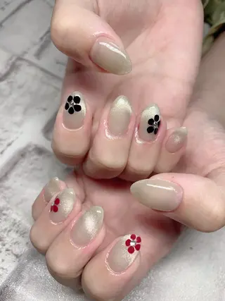 ネイル 💅ネイルハウス🏡 🎀TOMO🎀のネイルデザイン