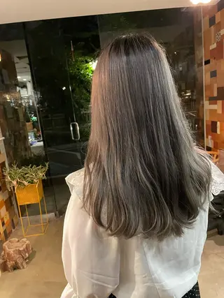 セミロング カラー 岬 弘人のヘアスタイル