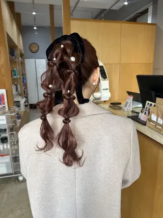 ミディアム miloc MOMOKAのヘアスタイル