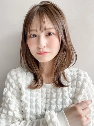 セミロング カラー Agnos 青山/ saya🌼のヘアスタイル