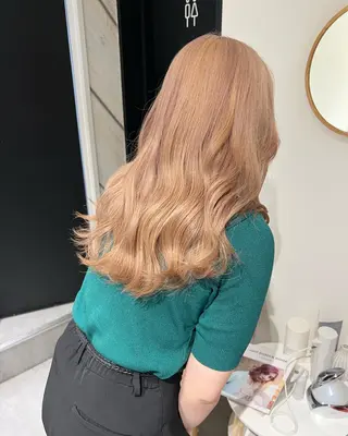 ミディアム デザイン🥇複雑履歴 ハイトーン特化のヘアスタイル