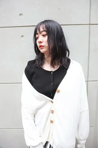 ミディアム カラー レイヤーカット 縮毛矯正◽️河野泰貴のヘアスタイル