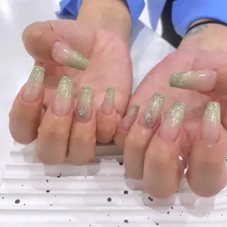 ネイル FLY Nail Salonのネイルデザイン