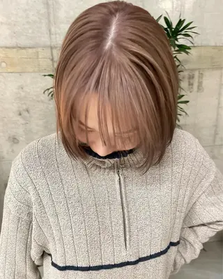 カラー wewe: momoeのヘアスタイル