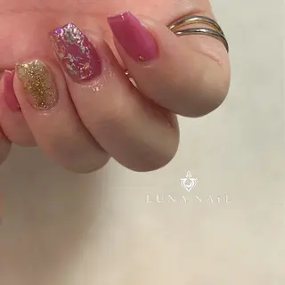 ネイル アトリエ　ミモザ所属・いまむら あかりのネイルデザイン