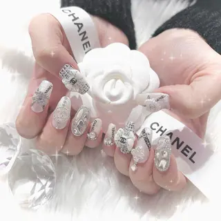 ネイル élu by Noriko 前原のネイルデザイン