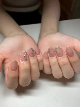 ネイル アトリエハーロウ所属・ネイリスト sakuraのネイルデザイン