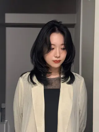 ミディアム カラー 透明感/レイヤー カット🎀マコのヘアスタイル
