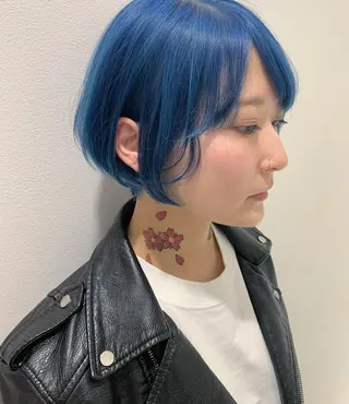 ショート カラー ハイトーン/ウルフ /小澤凌祐🦕のヘアスタイル