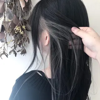 ロング カラー インナーカラー👾 Chibiのヘアスタイル