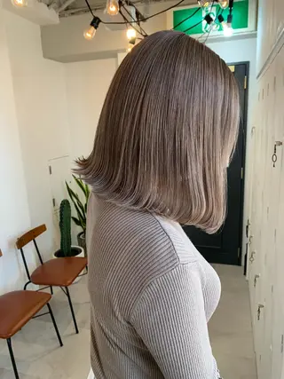ミディアム FRAME+spa&hair roomなんば駅前店所属・🌸MAYU🌸 ハイトーン➕レイヤーのヘアスタイル