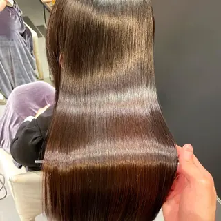 ロング ✨表参道No. 1✨ 髪質改善✨のヘアスタイル