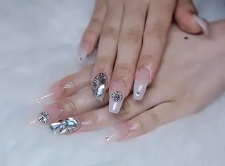 ネイル lisse所属・京免 もものネイルデザイン