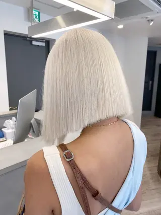 ミディアム 🎀ハイトーン特化 konomi🎀のヘアスタイル