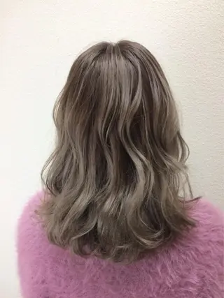 カラー 龍 門のヘアスタイル