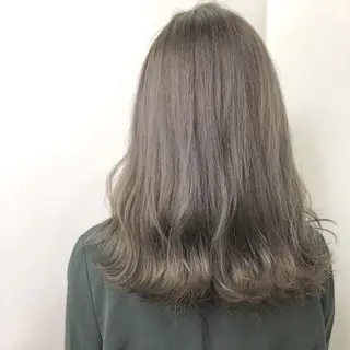 ミディアム カラー カラーサロン ビスカリアのヘアスタイル
