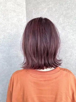 ミディアム カラー 切りっぱなしボブ/ 蒲生四丁目/伊藤瑠唯のヘアスタイル