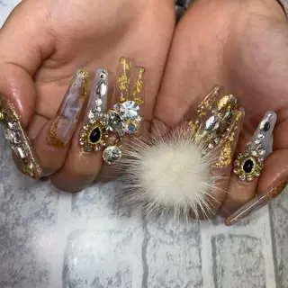 ネイル MADIA所属・momo .のネイルデザイン