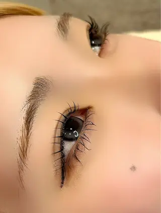 マツエク・マツパ GO TODAY SHAiRE SALON 名古屋パルコ店所属・しみず さきのマツエク・マツパデザイン